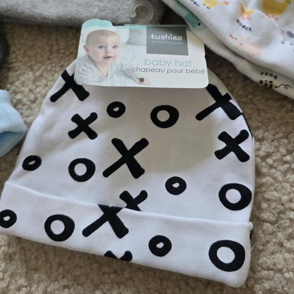 10 Baby Caps Set - Picture 7 of 13